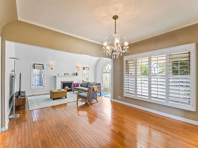 10342 Keswick Ave — Photo 1