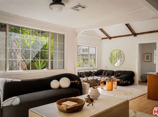 8331 Ridpath Dr, Los Angeles, CA 90046