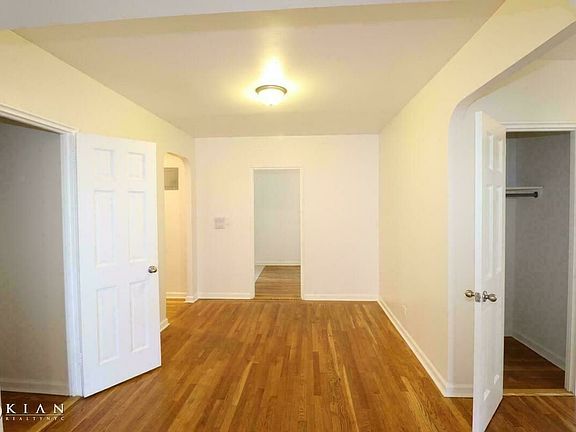 4th image of 6536 99th St APT 5D