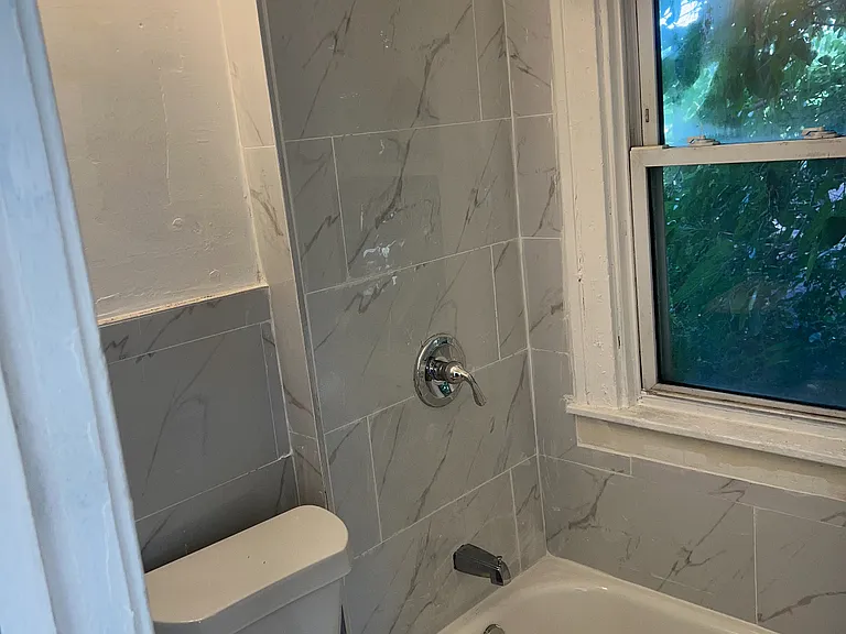 18884 Albany St #2 — Photo 7