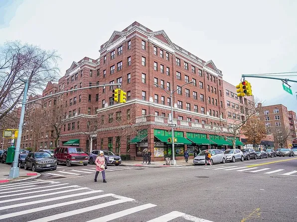 35-61 84th St #307, Jackson Heights, NY 11372