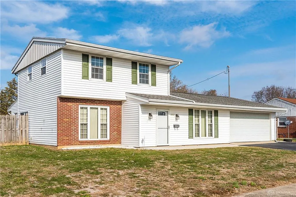1052 Grissom Ave photo 1