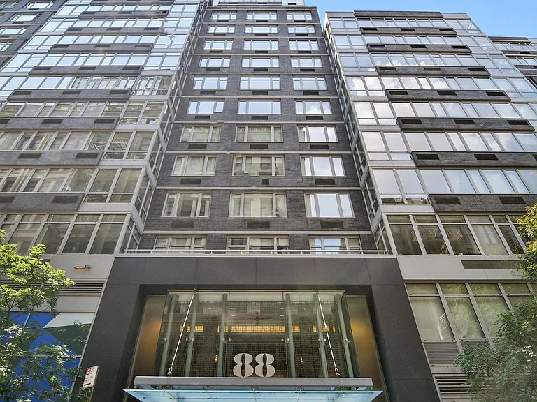 88 Leonard — Photo 29