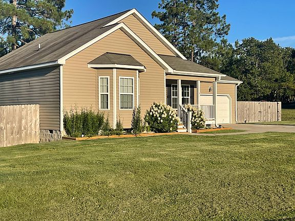 Left angle of the front of house.