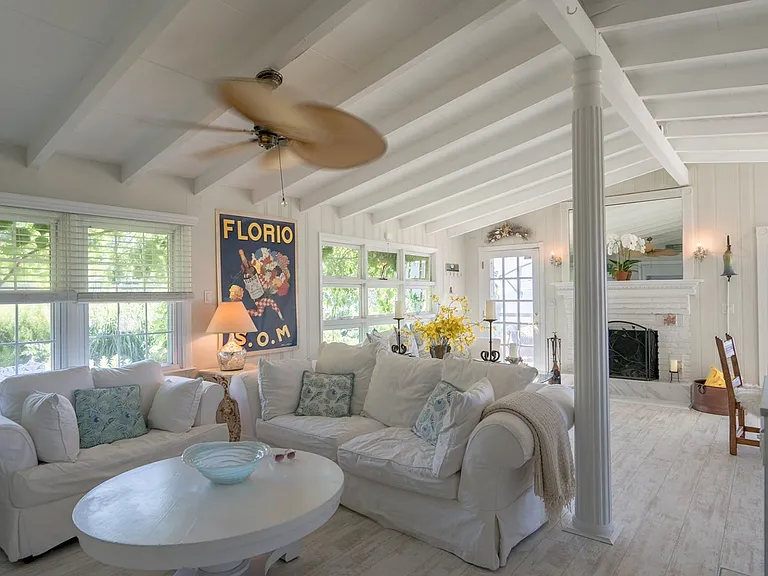 37 E Shore Dr — Photo 10
