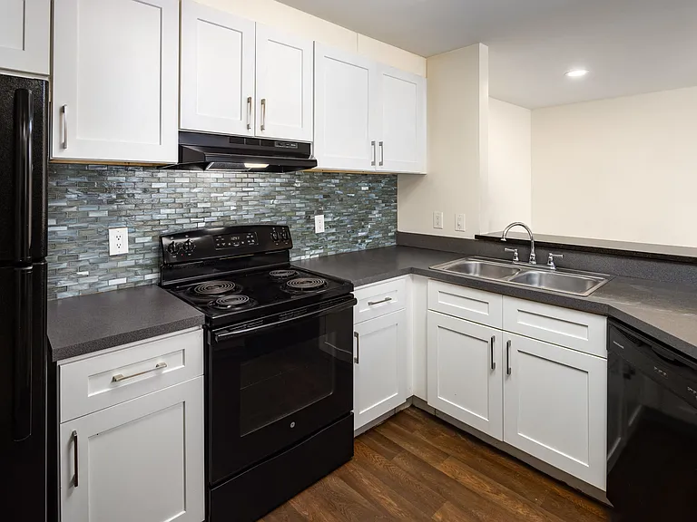 Wesley Place Apartments at Lawrenceville — Photo 12