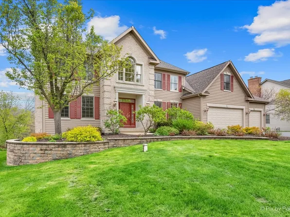 8120 Gage Ln, Cary, IL 60013
