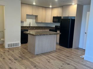 410 W Cheyenne Dr, Evanston, WY 82930