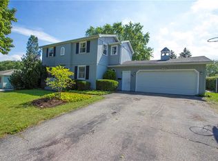 109 Impala Dr, Rochester, NY 14609