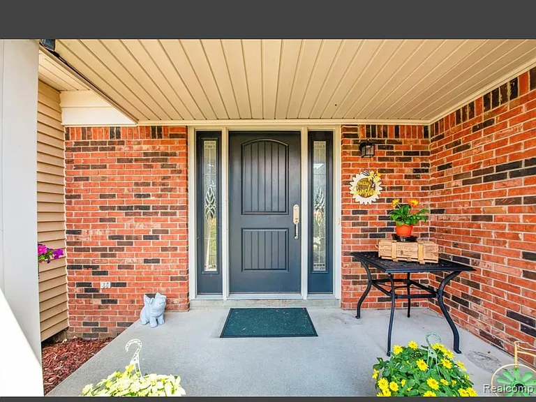 4959 Kingswood Dr — Photo 31