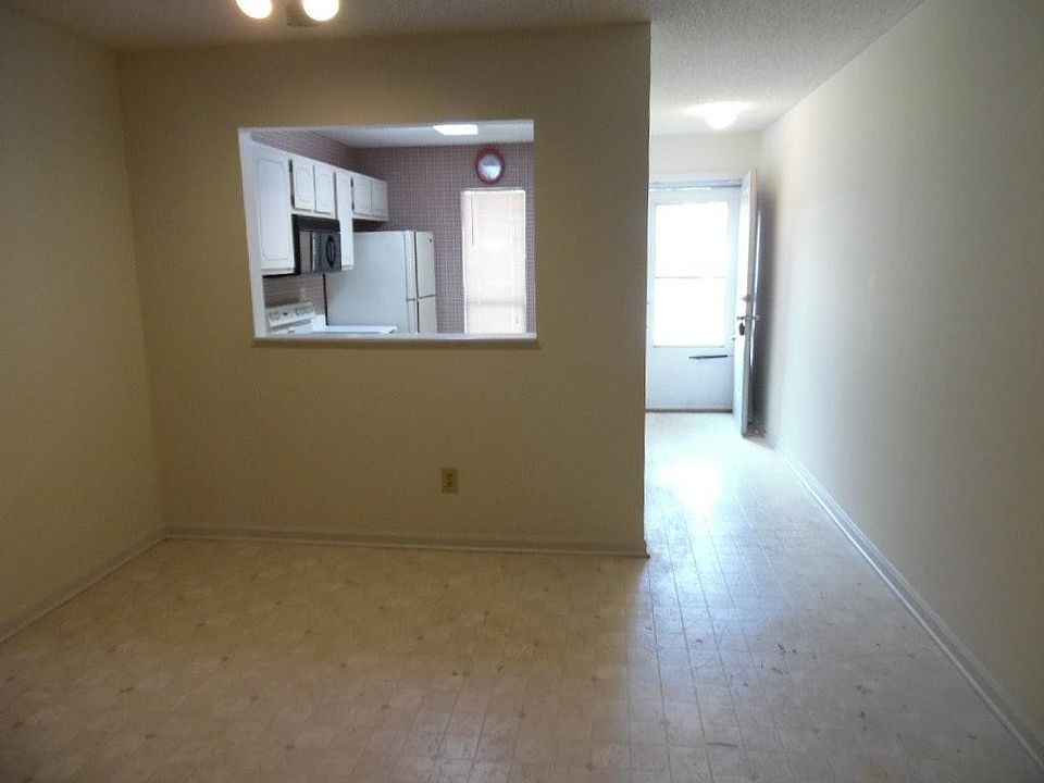 2nd image of 910 Brett Dr APT 145