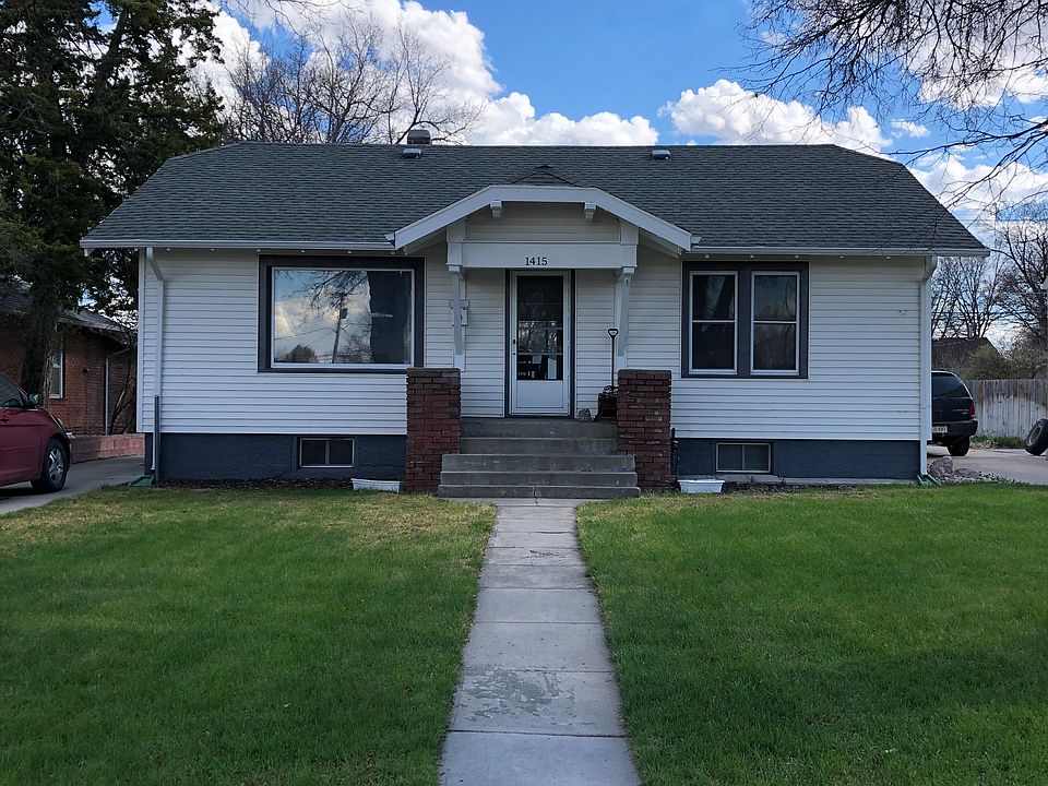 Front of home 
