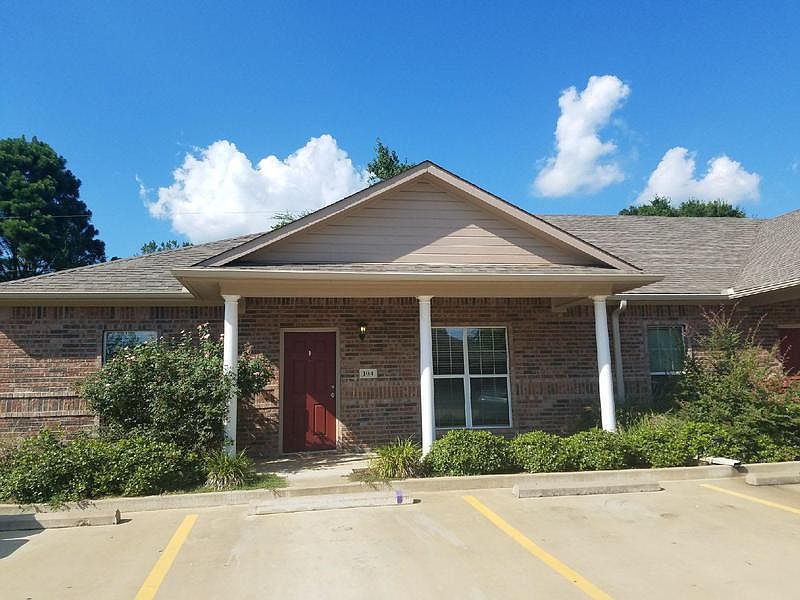 1st image of 116 Lemons Dr