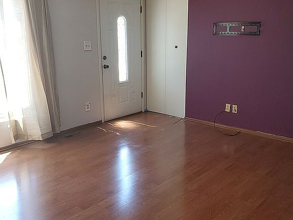 2nd image of 3306 Sioux Ln