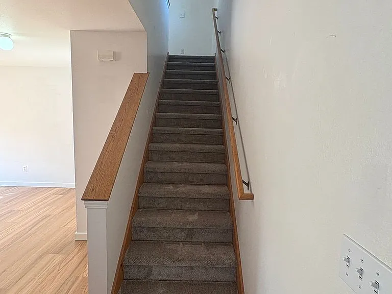 411 Greenway Ave — Photo 17