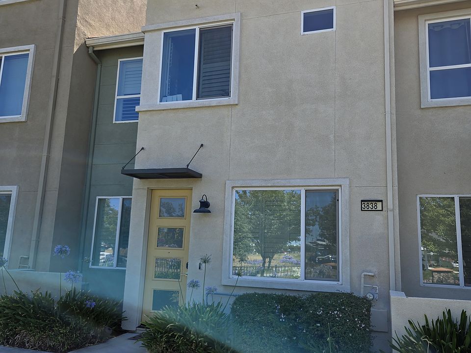 1st image of 3838 E Commerce Way