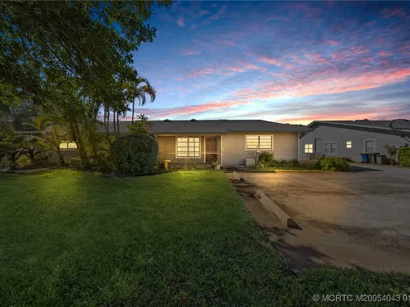 9095 SE Hobe Ridge Ave, Hobe Sound, FL 33455