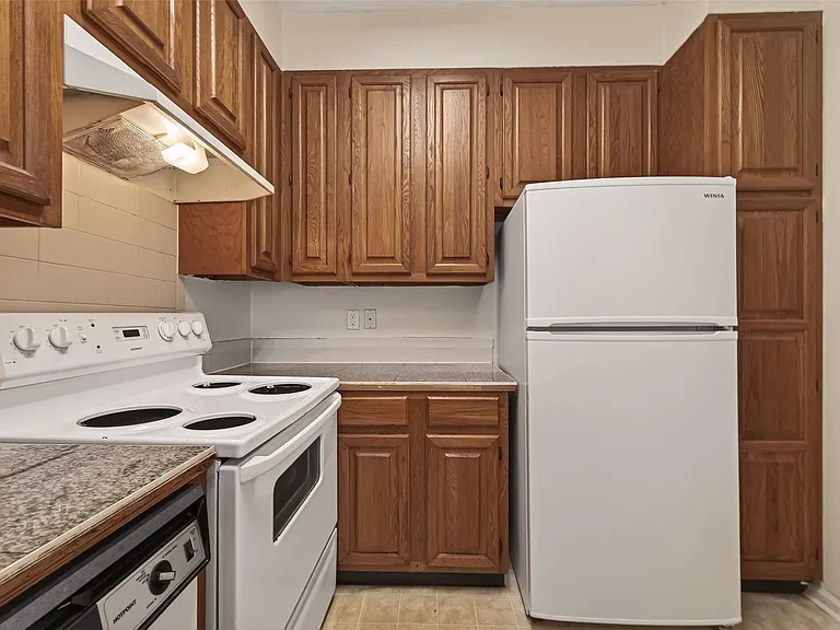 2211 S Braeswood Blvd #23C — Photo 10