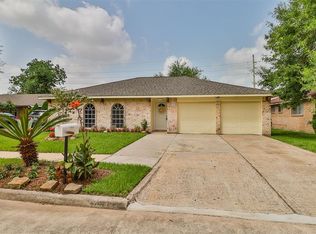 11811 Winter Park St, Houston, TX 77067