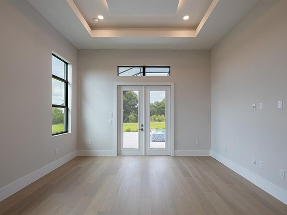 4th image of 257 BLUE PEARL CT.