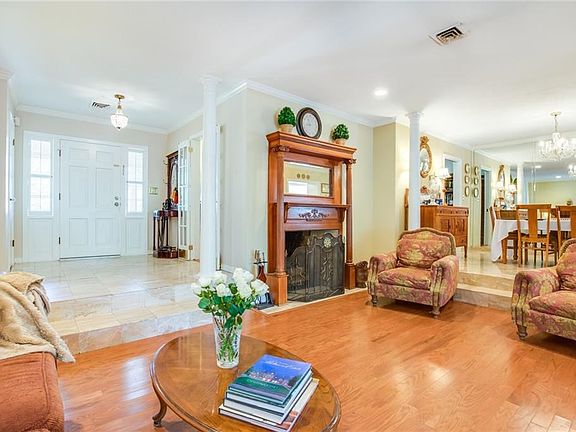 3rd image of 1808 Antigua Dr