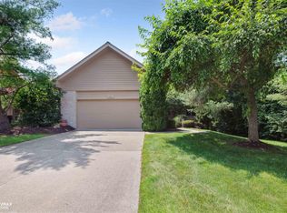 8078 Hawkcrest Dr, Grand Blanc, MI 48439