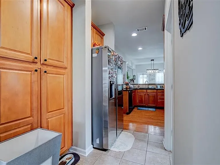 380 Simonton Crest Dr — Photo 11