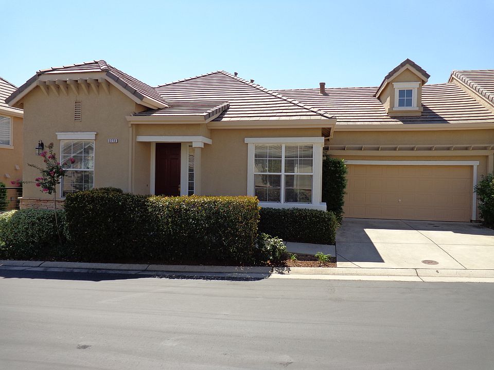 1st image of 3773 Park Dr