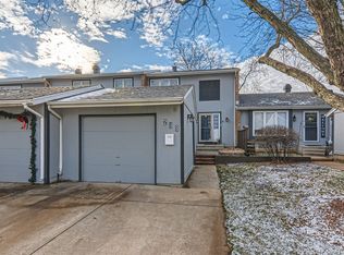 288 Harbor Ct, Bloomingdale, IL 60108