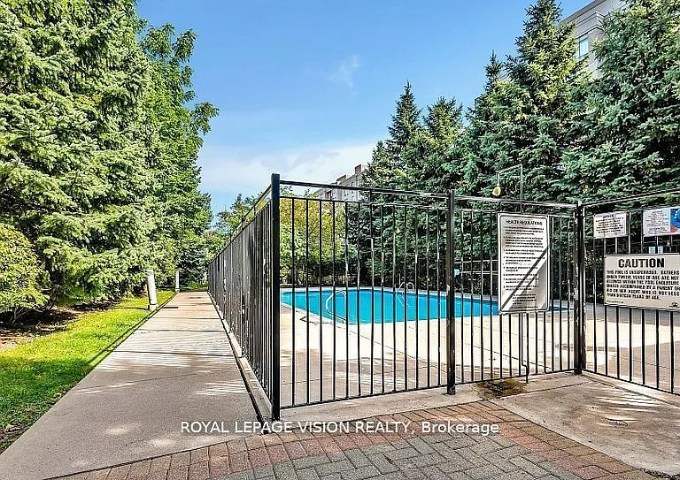 1720 Eglinton Ave E #113 — Photo 8