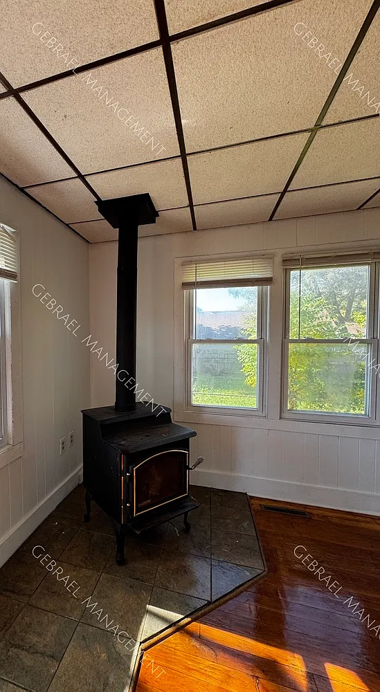 3509 Davison — Photo 2