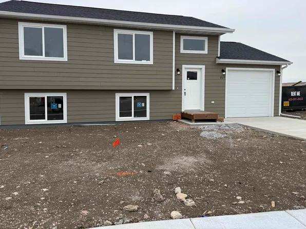 869 Bushnell Ct, Box Elder, SD 57719