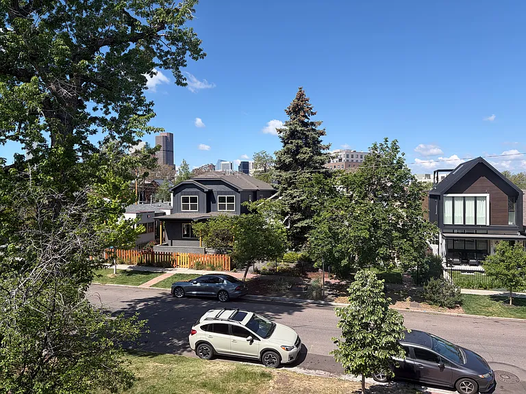 2544 N Emerson St #A — Photo 25