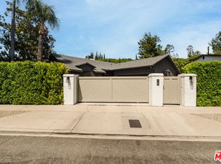 13211 Cumpston St, Van Nuys, CA 91401