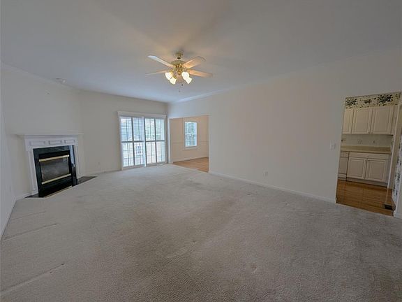 3rd image of 101 Worthington Cir