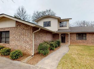 2039 Briarwood Cir, Fredericksburg, TX 78624