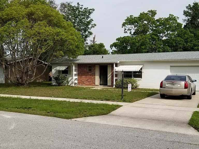 4248 Drummond Ave — Photo 1