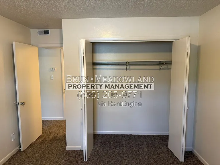 128 Lynnwood Dr #9 — Photo 16