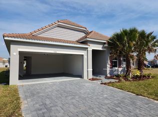 1166 Oak Bluff Dr, Davenport, FL 33837