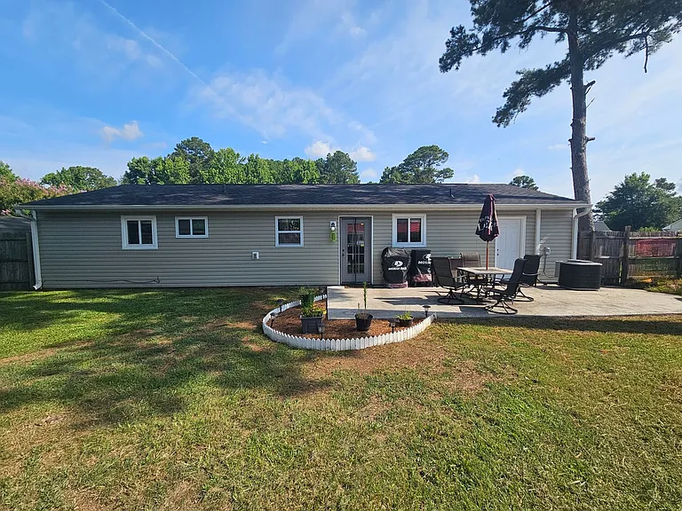 103 N Hill Ct — Photo 15