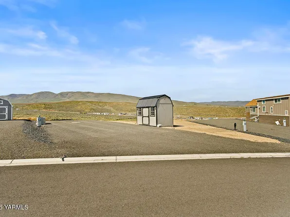 1769 Naches Wenas Rd #61, Selah, WA 98942