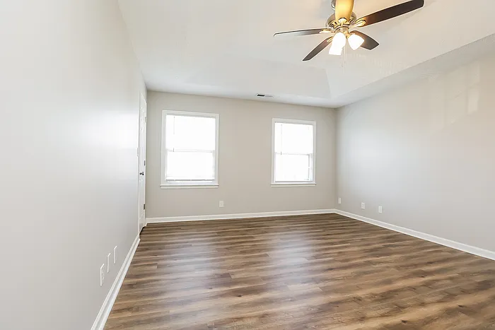 1237 Cobblestone Ln — Photo 5