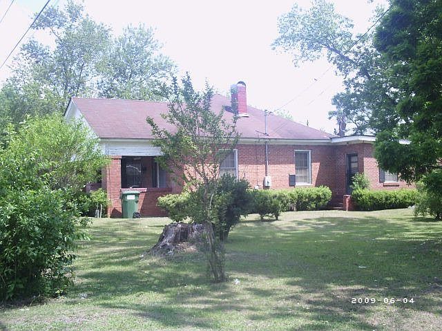 2nd image of 484 Hollingsworth St NE