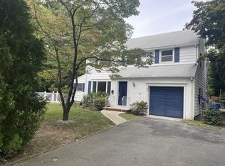 64 Ridge Rd, Fair Haven, NJ 07704