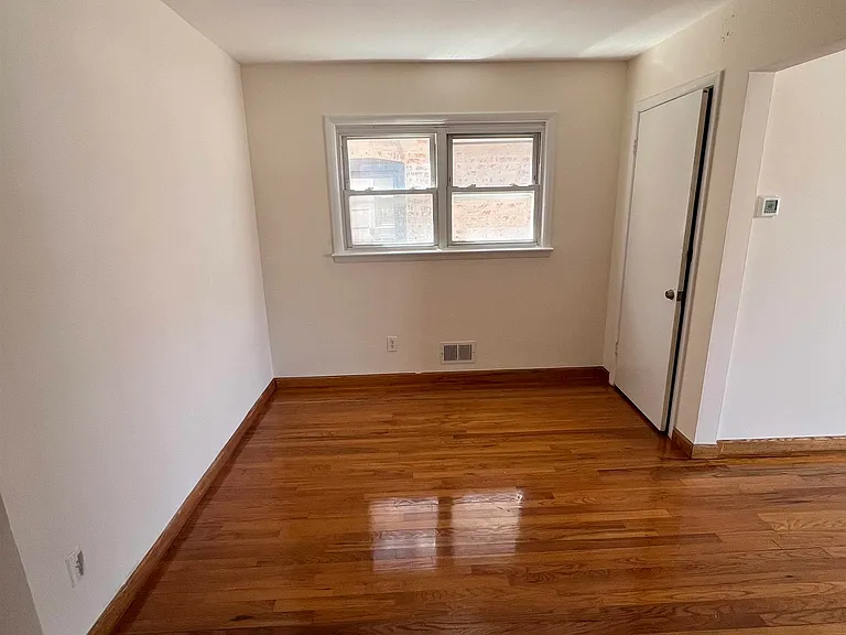 304 Columbia Ave #1 — Photo 4
