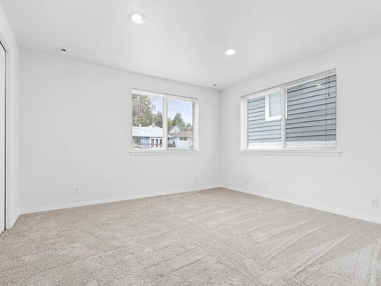 3633 22nd Ave W #B — Photo 32