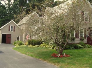 17 Webster St, Middleboro, MA 02346