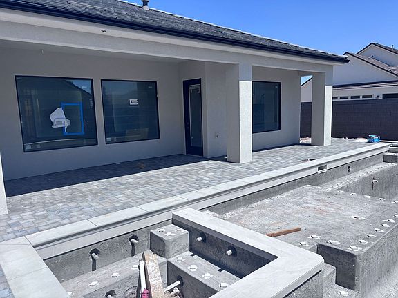 4th image of 2646 E Rosedale Dr