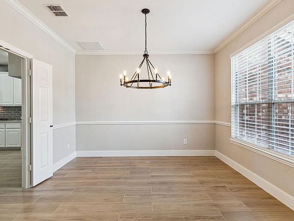 3rd image of 1340 Amistad Dr