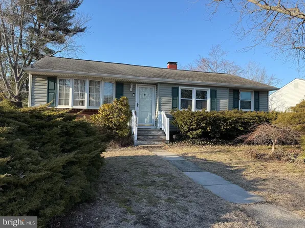 306 9th St, Thorofare, NJ 08086